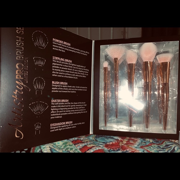 Artistry Pro Brush Set by: Jasmine La Belle - Picture 5 of 8